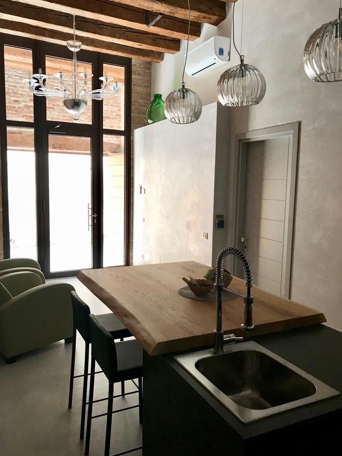 Al Pozzo Di Luce Venezia Suites מראה חיצוני תמונה